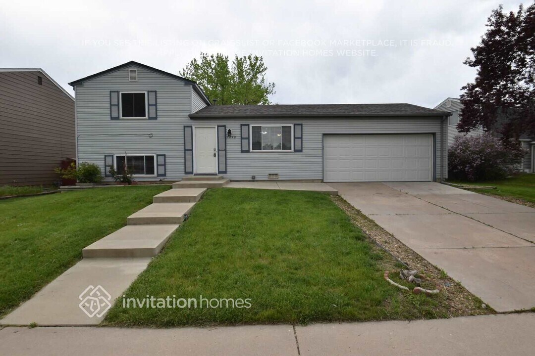1240 W 135th Dr in Westminster, CO - Foto de edificio