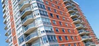 Richardson Wharf in Kingston, ON - Building Photo