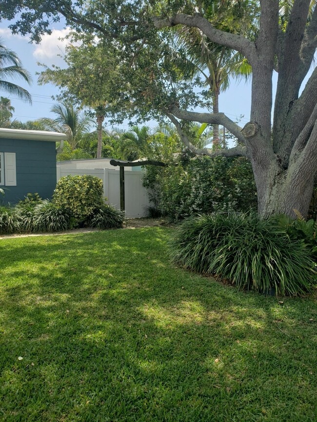 491 3rd Ave in Satellite Beach, FL - Building Photo - Building Photo