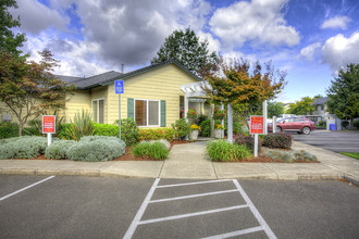 The Crossings in Eugene, OR - Foto de edificio - Building Photo