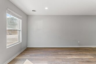 386 N Franklin St in Richwood, OH - Building Photo - Building Photo