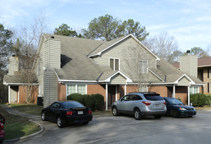 6149 Trestlewood Dr in Columbus, GA - Building Photo