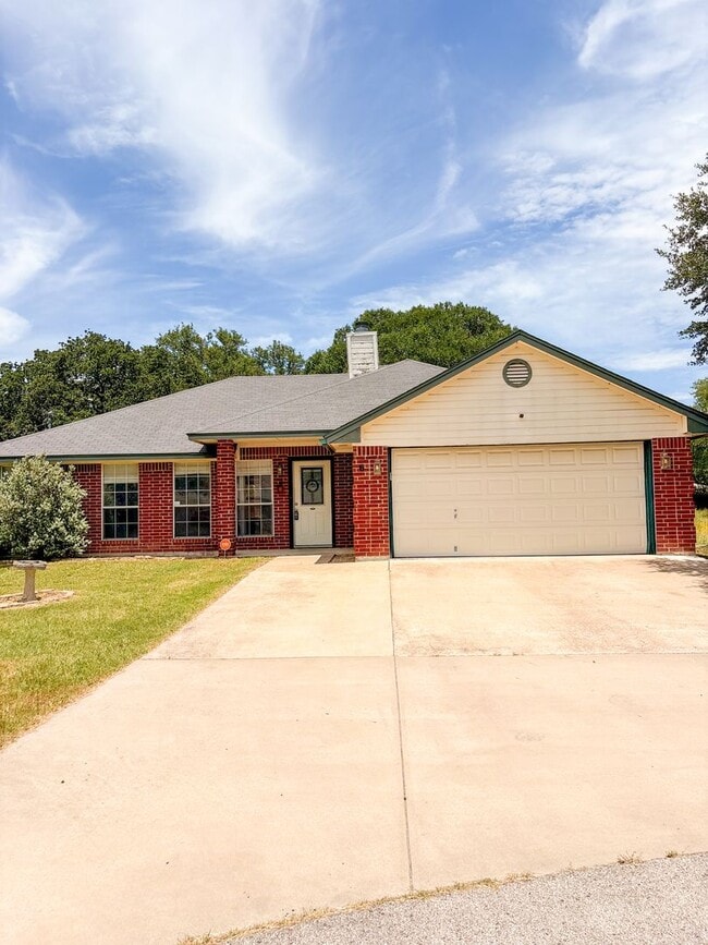 property at 6 Bay Ct