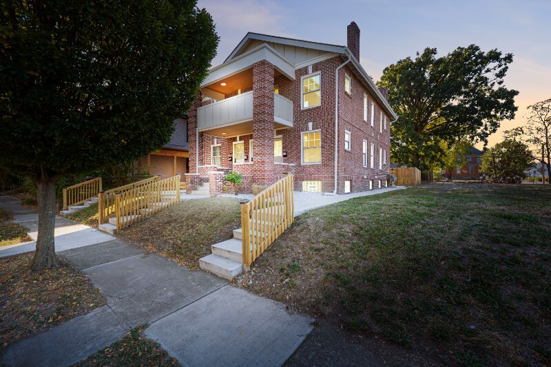 605-607-607 S Champion Ave in Columbus, OH - Foto de edificio