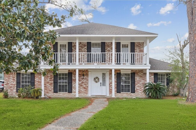 2114 Briarview Dr in Houston, TX - Building Photo - Building Photo