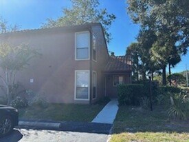 Full Sail/Winter Park 2/2 condo available  in Winter Park, FL - Building Photo