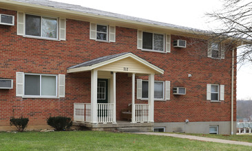 Lakeview Apartments in Latonia, KY - Building Photo - Building Photo