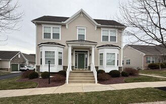 1771 Woodledge Dr in State College, PA - Building Photo