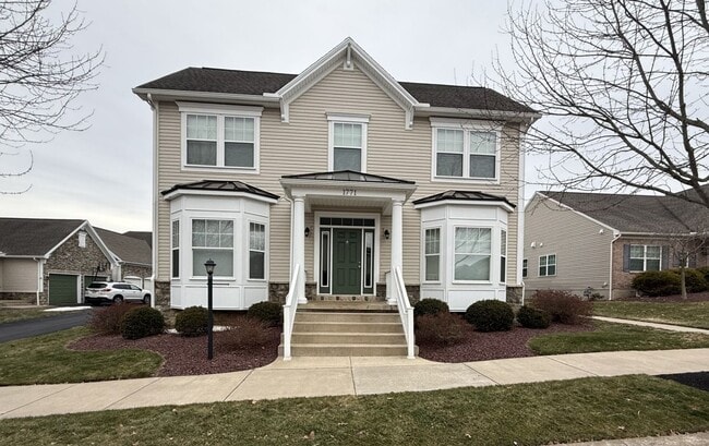 property at 1771 Woodledge Dr