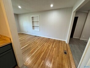 918 Woodall Ln NW in Huntsville, AL - Building Photo - Building Photo