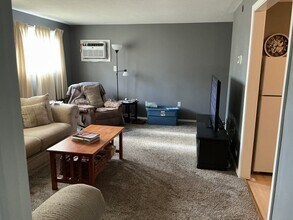 12 E Farms Rd in Torrington, CT - Building Photo - Building Photo