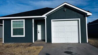 8905 Terrell Ave in Lubbock, TX - Building Photo