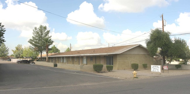 Desert Villa in Phoenix, AZ - Building Photo - Building Photo