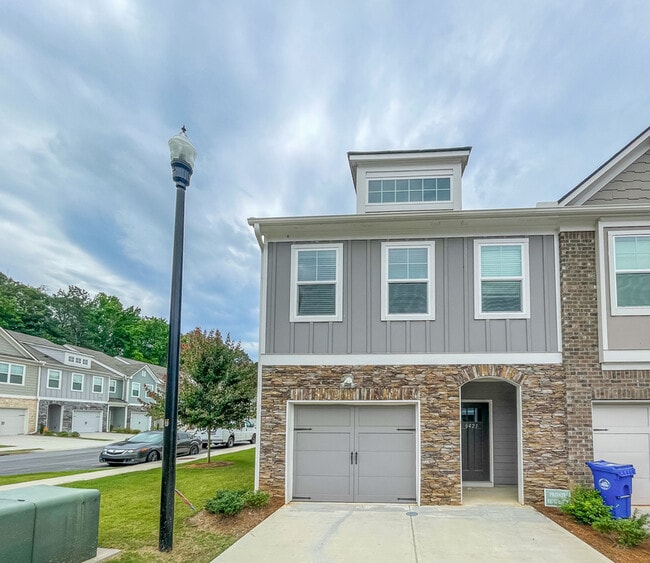 property at 6256 Hillandale Dr