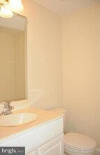 2492 Terra Cotta Cir in Herndon, VA - Building Photo - Building Photo