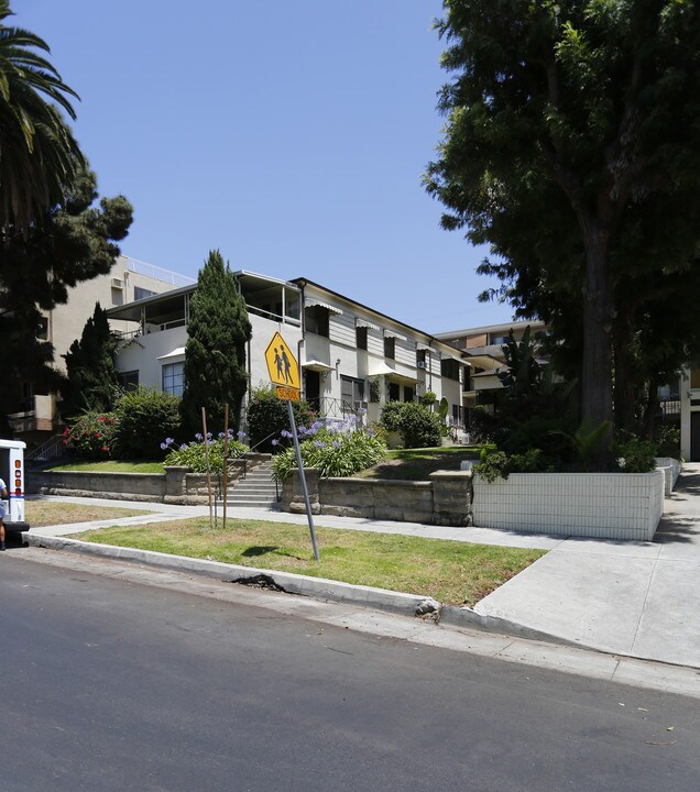 324 S Occidental Blvd in Los Angeles, CA - Building Photo