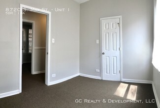 8720 S May St-Unit -Unit 1 in Chicago, IL - Building Photo - Building Photo