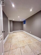 111 Sunnyside Ave in Toronto, ON - Building Photo - Building Photo