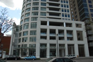 University Club Tower in Milwaukee, WI - Building Photo - Building Photo