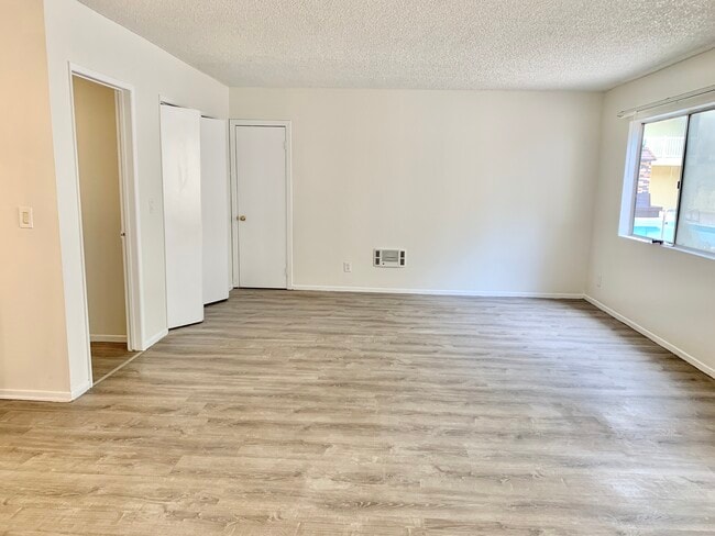1707 Pacific Coast Hwy, Unit 124B in Hermosa Beach, CA - Building Photo - Building Photo