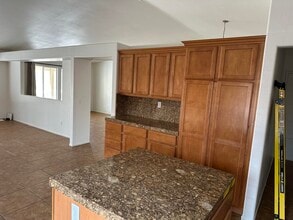79045 Victoria Dr in La Quinta, CA - Building Photo - Building Photo