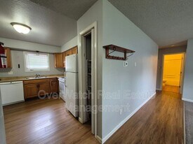 3162 Tarwater Ave in Anchorage, AK - Building Photo
