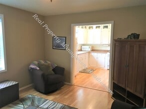 505 E Main St in East Helena, MT - Building Photo - Building Photo