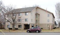 Mount Paran Square Apartments in Indianapolis, IN - Building Photo - Building Photo