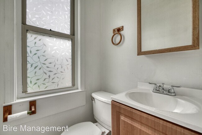 3910 Pennington Ave photo'