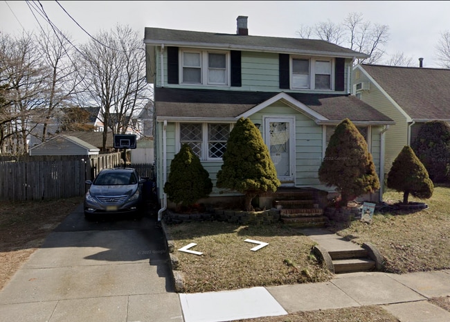 property at 1116 Estelle St