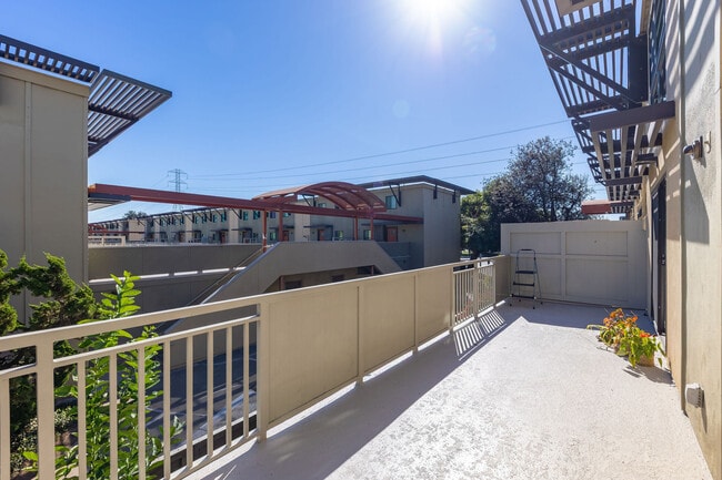 1208 Admiralty Ln in Foster City, CA - Building Photo - Building Photo