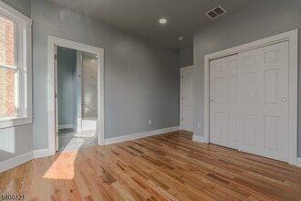 882 S 14th St in Newark, NJ - Foto de edificio - Building Photo