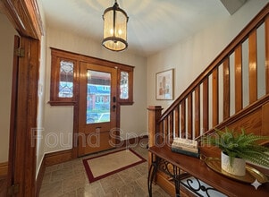 21 Barnesdale Ave S in Hamilton, ON - Building Photo - Building Photo