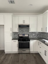 10863 Nettleton St in Los Angeles, CA - Building Photo - Building Photo