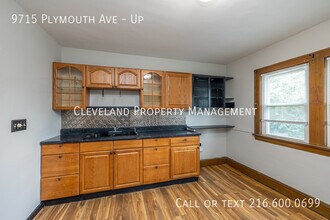 9715 Plymouth Ave in Garfield Heights, OH - Building Photo - Building Photo