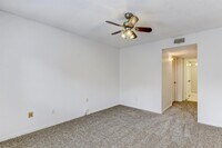 1516 Bay Area Blvd photo'
