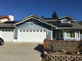 1418 Henshaw Rd in Oceanside, CA - Building Photo