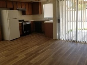 3309 N Miramar Dr in Las Vegas, NV - Building Photo - Building Photo