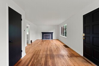 2521 W Sanson Ave in Spokane, WA - Building Photo - Building Photo