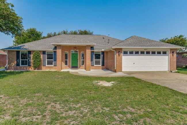 property at 907 Catskill Ln