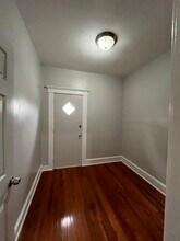 93 Bayview Ave, Unit 2 in Jersey City, NJ - Building Photo - Building Photo
