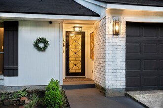 20 Yewleaf Rd in Spring, TX - Building Photo - Building Photo