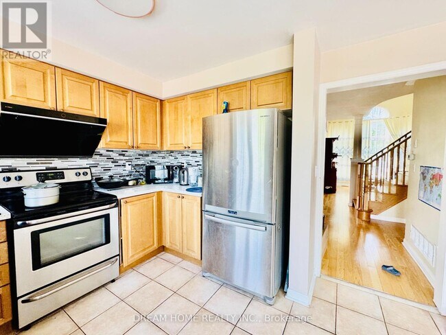 23 Wiltshire Dr in Markham, ON - Building Photo - Building Photo
