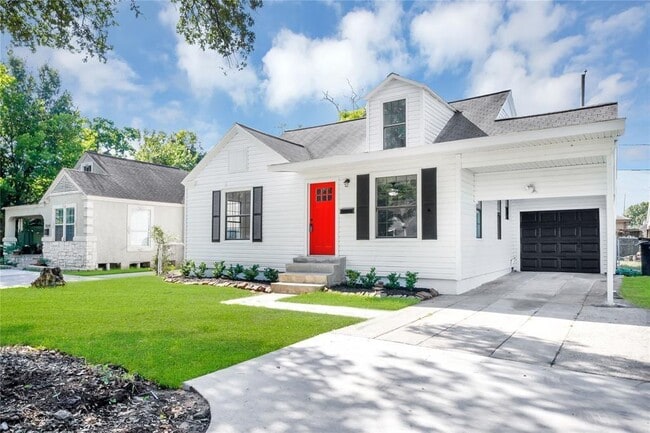 property at 7616 Elm St