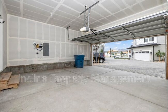 97 E Polaris Dr in Saratoga Springs, UT - Building Photo - Building Photo