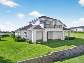 200 Snowy Orchid Way in Lake Alfred, FL - Foto de edificio - Building Photo