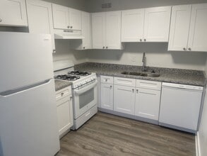 Windham Hills in Petersburg, VA - Building Photo - Building Photo