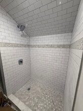 947 Florence Ave, Unit 2 in Evanston, IL - Foto de edificio - Building Photo