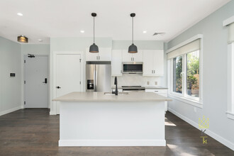 54 Auburn St in Brookline, MA - Building Photo - Building Photo