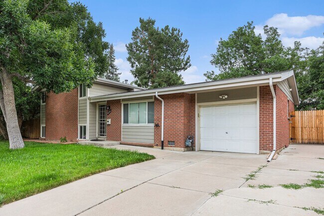 6158 Nelson St in Arvada, CO - Building Photo - Building Photo